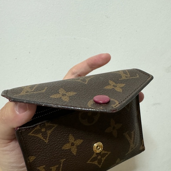 LOUIS VUITTON Victorine Wallet fuchsia monogram - Picture 13 of 16